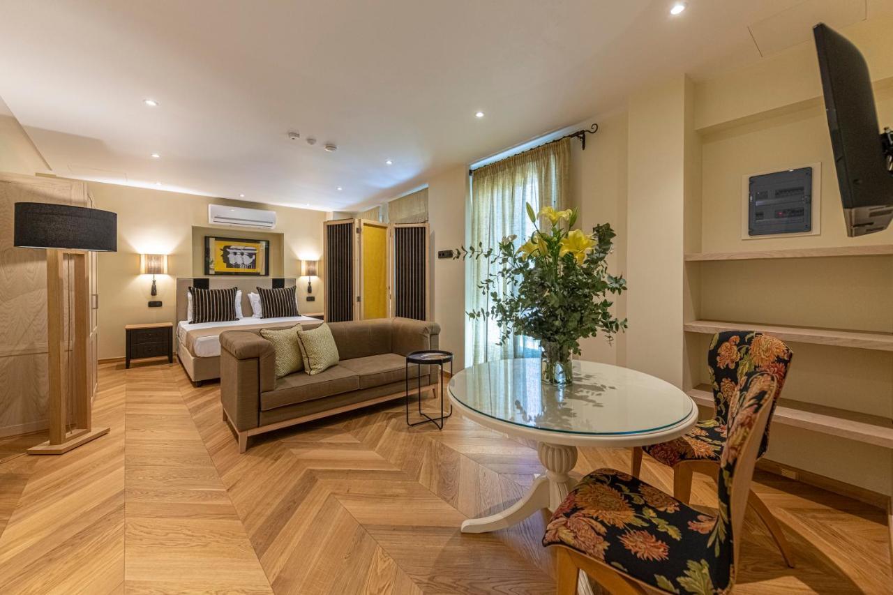 Ipelhome - Plaka Boutique Apartments Ateny Zewnętrze zdjęcie