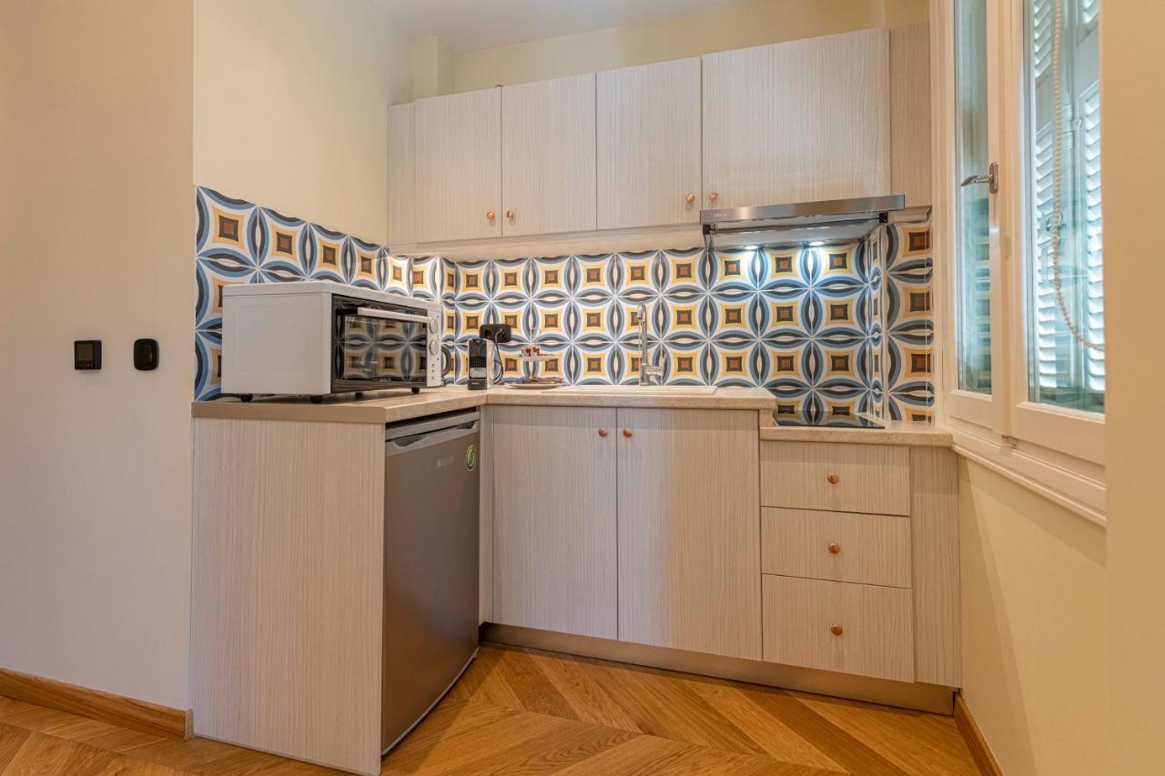 Ipelhome - Plaka Boutique Apartments Ateny Zewnętrze zdjęcie
