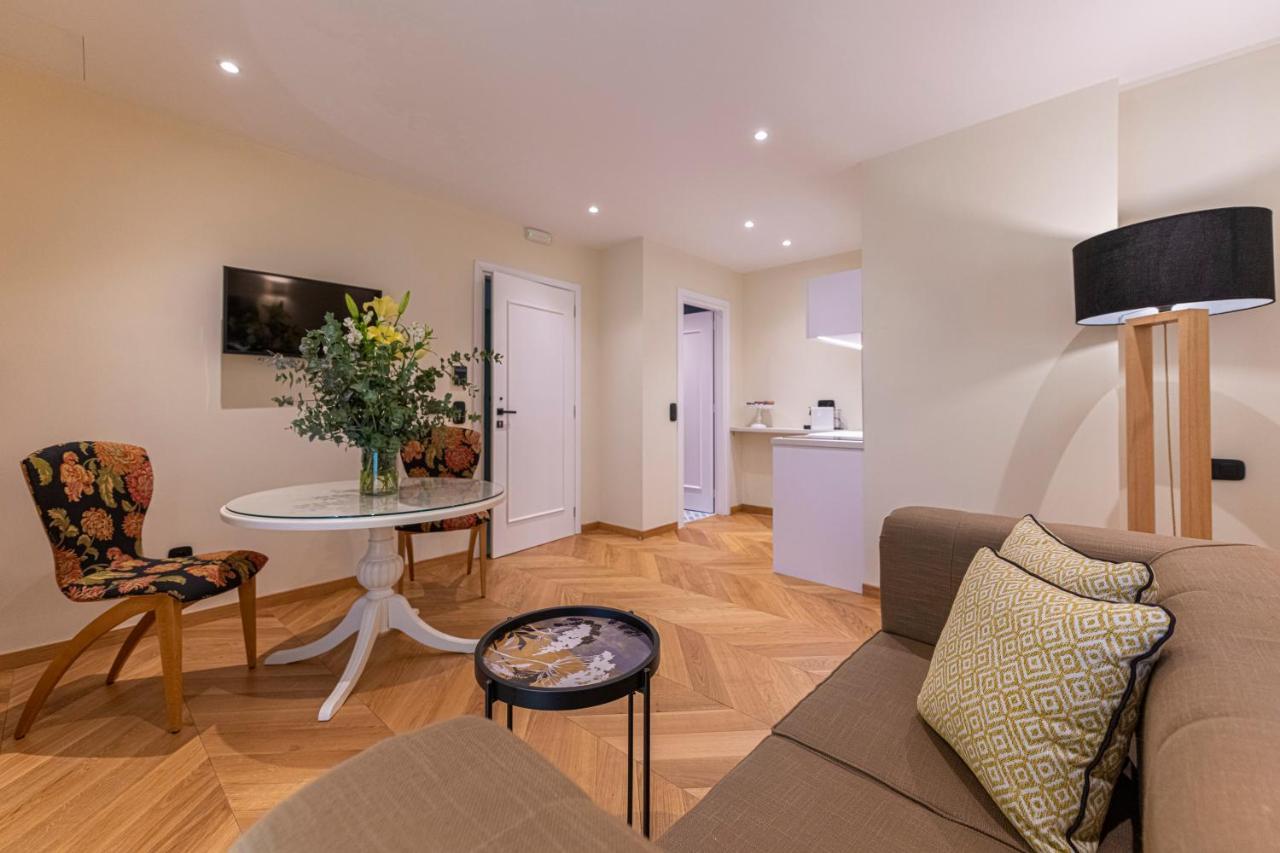 Ipelhome - Plaka Boutique Apartments Ateny Zewnętrze zdjęcie
